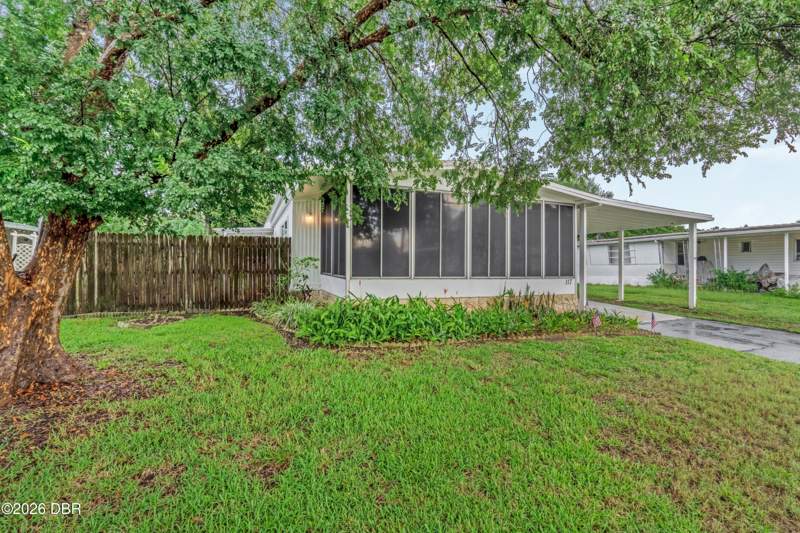 2 bedroom Mobile Home at 117 Kon Tiki Terrace, Barefoot Park, Port Orange — photo 4
