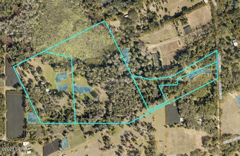 2 bedroom Single Family Residence at 1980 Lake Hires Road, Not In Subdivision, DeLeon Springs — photo 3