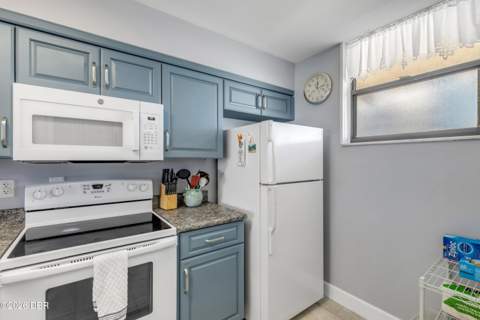 701 S Atlantic Avenue #Ut10, New Smyrna Beach FL - photo 7 of 35