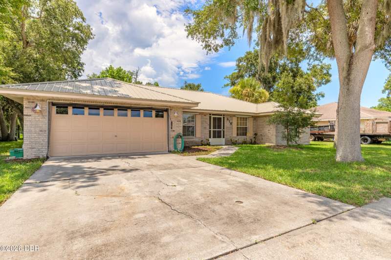3 bedroom Single Family Residence at 816 Iron Horse Road, Fairway Estates, Daytona Beach — photo 2