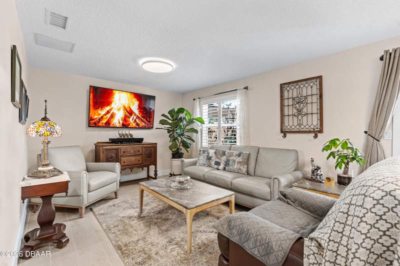 3 bedroom Single Family Residence at 2005 Oriole Lane, Melodie Park, South Daytona — photo 4