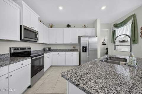 122 Redbud Road, Palm Coast FL - photo 10 of 48
