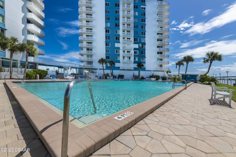 1 bedroom Condominium at 935 N Halifax Avenue #705, Bayshore Bath & Tennis Club Condo, Daytona Beach — photo 2