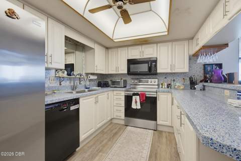 2425 S Atlantic Avenue #1103, Daytona Beach Shores FL - photo 17 of 62