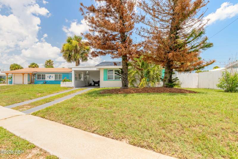 2 bedroom Single Family Residence at 18 Tropical Drive, Sunny Shores, Ormond Beach — photo 2