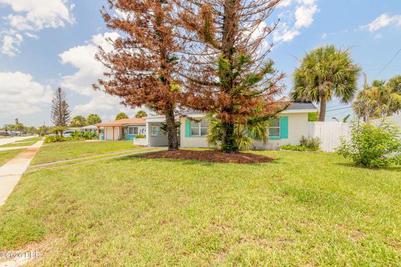 2 bedroom Single Family Residence at 18 Tropical Drive, Sunny Shores, Ormond Beach — photo 3