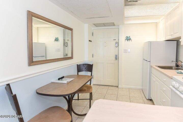 0 bedroom Condotel at 1575 Ocean Shore Boulevard #304, Aquarius Oceanfront Condo, Ormond Beach — photo 2