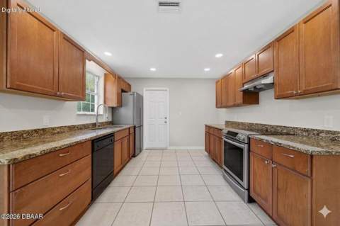 365 Hand Avenue, Ormond Beach FL - photo 8 of 21