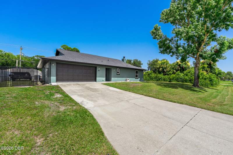4 bedroom Single Family Residence at 2817 Yule Tree Drive, Florida Shores, Edgewater — photo 3