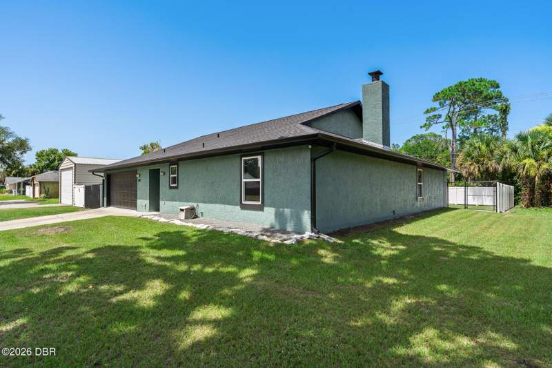 4 bedroom Single Family Residence at 2817 Yule Tree Drive, Florida Shores, Edgewater — photo 4