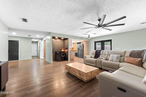 2817 Yule Tree Drive, Edgewater FL - photo 10 of 46