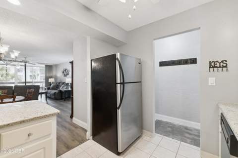 325 Wilder Boulevard #A404, Daytona Beach FL - photo 19 of 48