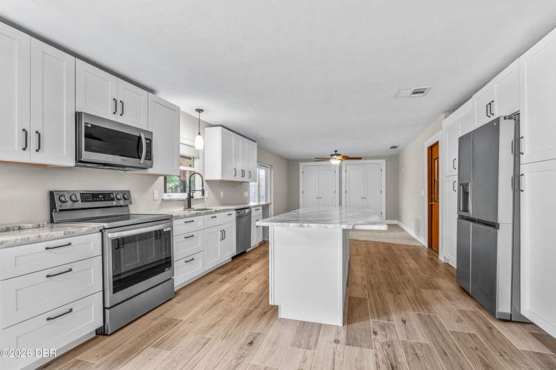 3 bedroom Single Family Residence at 1971 Menger Circle, Big Tree Village, South Daytona — photo 5