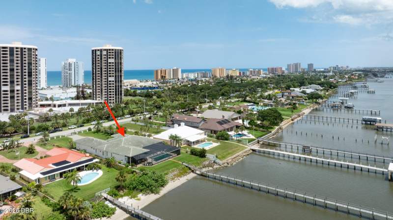 4 bedroom Single Family Residence at 3020 S Peninsula Drive, Not In Subdivision, Daytona Beach Shores — photo 4