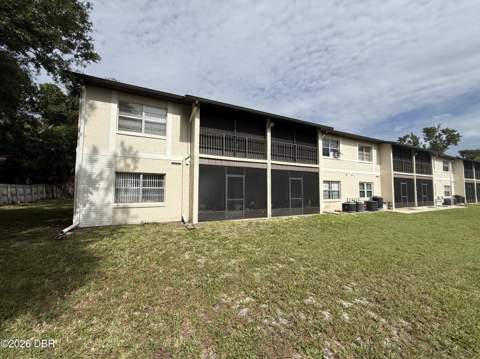 417 Banana Cay Drive #F, South Daytona FL - photo 8 of 21