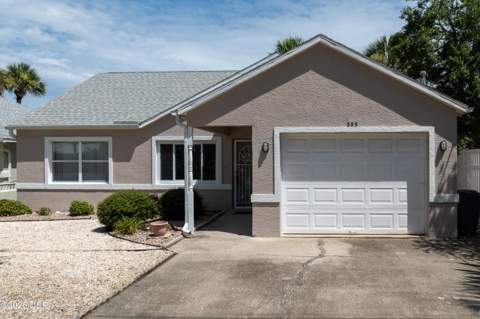 308 N 6th Street, Flagler Beach FL - photo 7 of 36