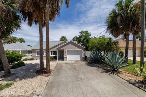 308 N 6th Street, Flagler Beach FL - photo 8 of 36