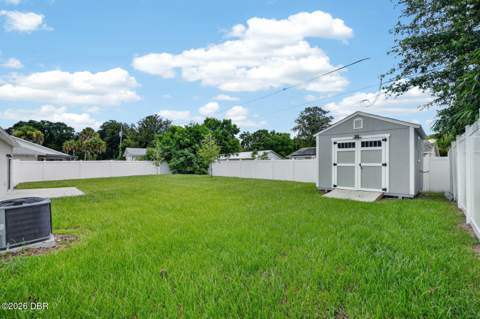 2323 Fern Palm Drive, Edgewater FL - photo 6 of 44