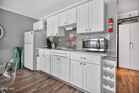 1909 S Atlantic Avenue #413, Daytona Beach Shores FL - photo 16 of 21