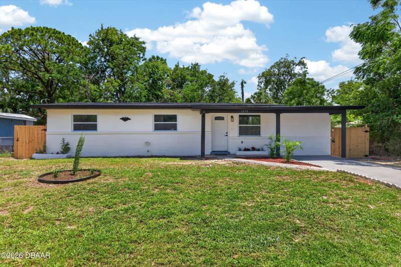 3 bedroom Single Family Residence at 1359 Wright Street, Wright, Daytona Beach — photo 3
