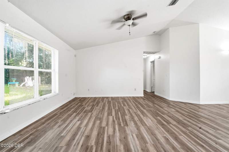 3 bedroom Single Family Residence at 3128 Mango Tree Drive, Florida Shores, Edgewater — photo 4