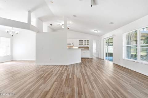 3128 Mango Tree Drive, Edgewater FL - photo 6 of 40