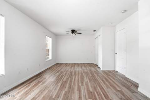 3128 Mango Tree Drive, Edgewater FL - photo 13 of 40