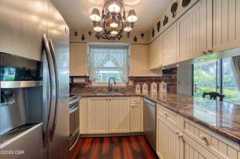 5 Magnolia Avenue, Ormond Beach FL - photo 13 of 58