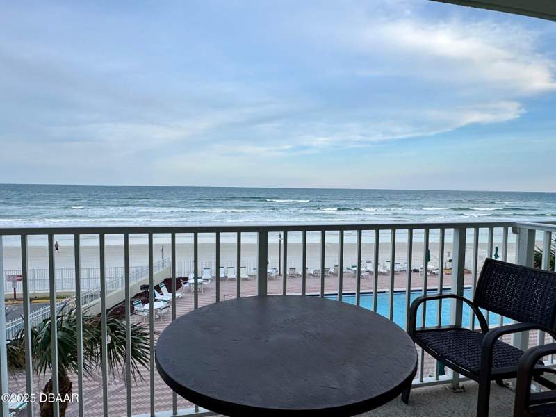 1 bedroom Condotel at 701 S Atlantic Avenue #307, Harbour Beach Resort, Daytona Beach — photo 2