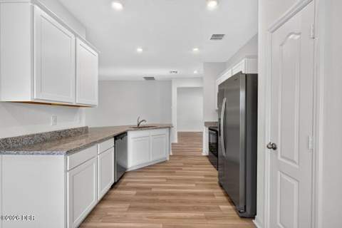 897 Picasso Avenue, Deltona FL - photo 13 of 54