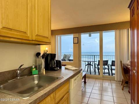 701 S Atlantic Avenue #407, Daytona Beach FL - photo 8 of 17