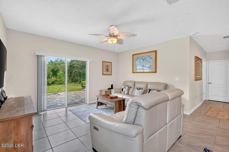 5 bedroom Single Family Residence at 2757 Portadown Street, Halifax Plantation, Ormond Beach — photo 5