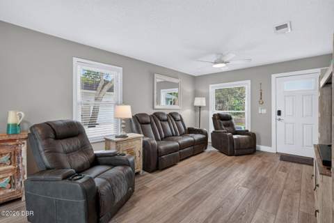 4503 Saxon Drive, New Smyrna Beach FL - photo 13 of 43