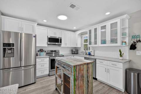 4503 Saxon Drive, New Smyrna Beach FL - photo 6 of 43