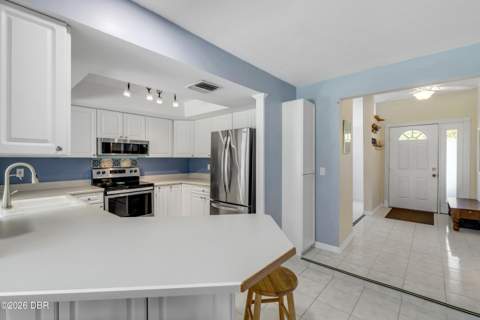 19 Crompton Place, Palm Coast FL - photo 10 of 37