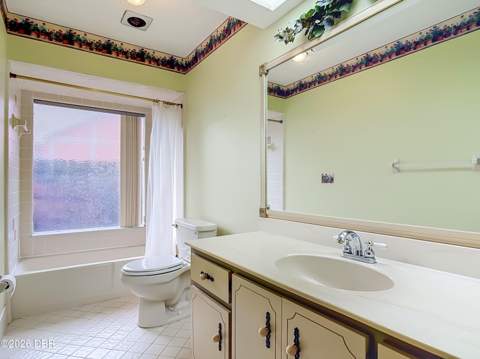 1404 Oak Forest Drive, Ormond Beach FL - photo 17 of 24