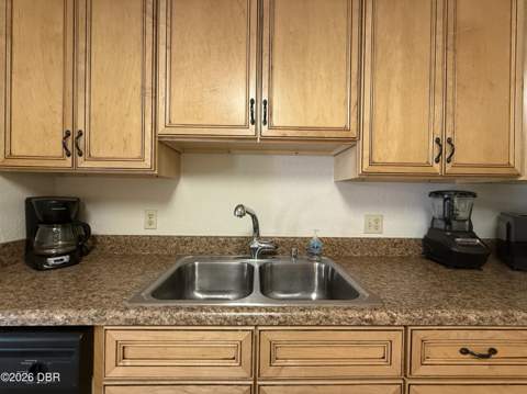 33 Andrea Drive, New Smyrna Beach FL - photo 20 of 81