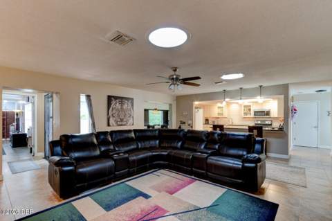 103 Dee Street, New Smyrna Beach FL - photo 9 of 47