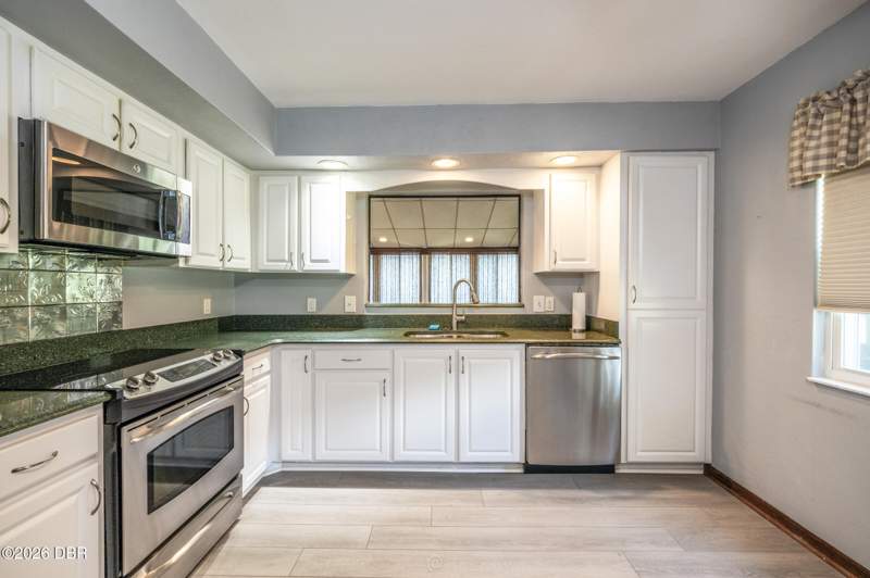2 bedroom Single Family Residence at 120 Gull Circle, Pelican Bay, Daytona Beach — photo 5