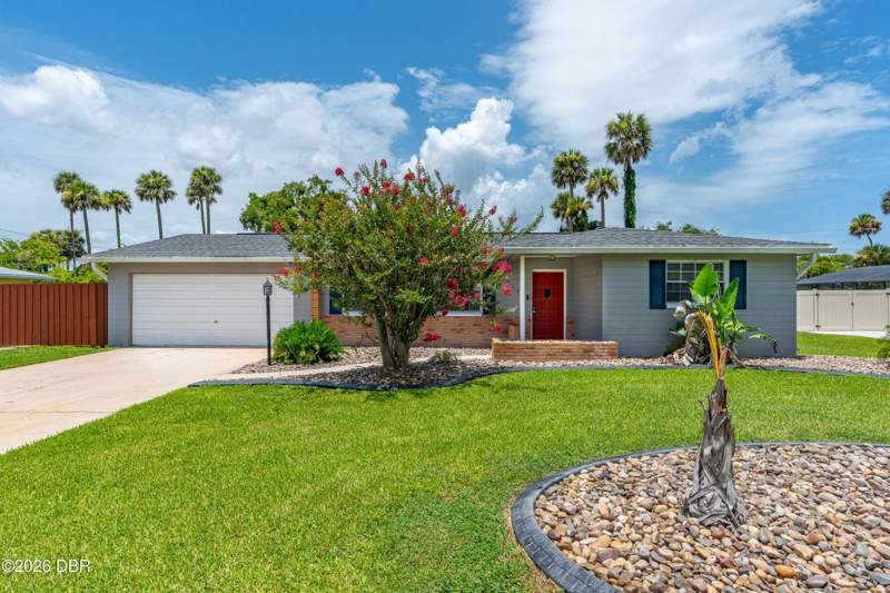 3 bedroom Single Family Residence at 918 Wells Drive, Palm Grove, South Daytona — photo 2