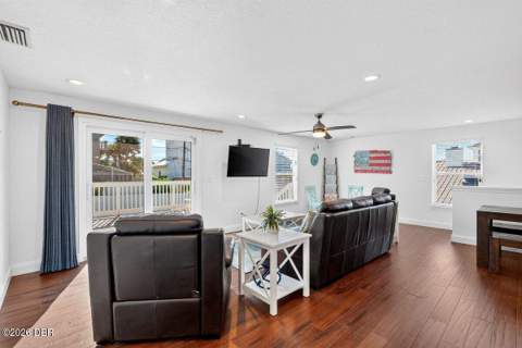 4717 S Atlantic Avenue, New Smyrna Beach FL - photo 9 of 39