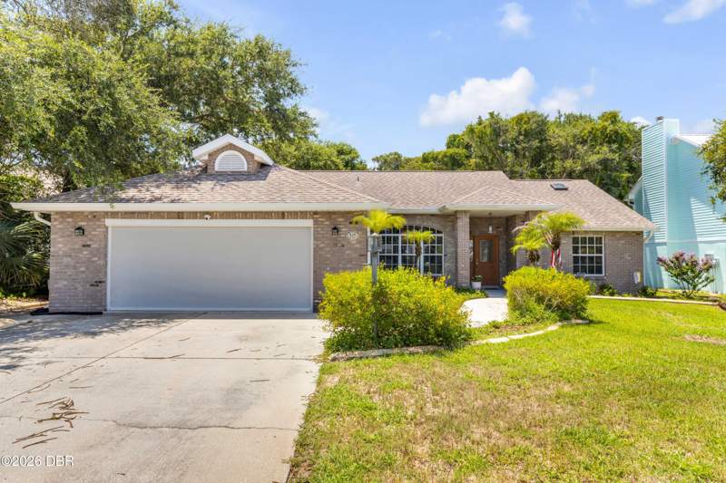 3 bedroom Single Family Residence at 815 E 7th Avenue, New Smyrna Beach, New Smyrna Beach — photo 2