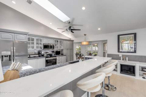 815 E 7th Avenue, New Smyrna Beach FL - photo 19 of 79