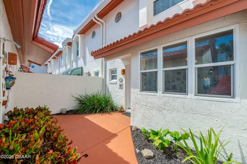 2 bedroom Townhouse at 226 Florida Shores Boulevard, Sea Havens, Daytona Beach Shores — photo 5