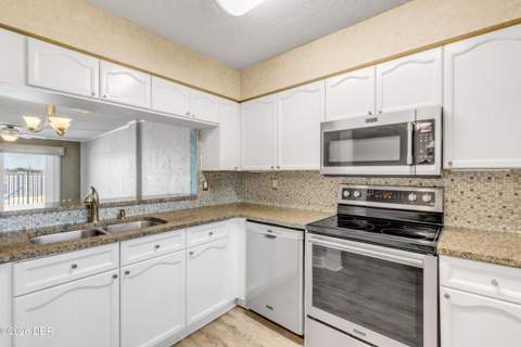 145 N Halifax Avenue #109, Daytona Beach FL - photo 7 of 68