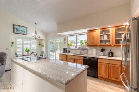 785 Pelican Bay Drive, Daytona Beach FL - photo 17 of 54