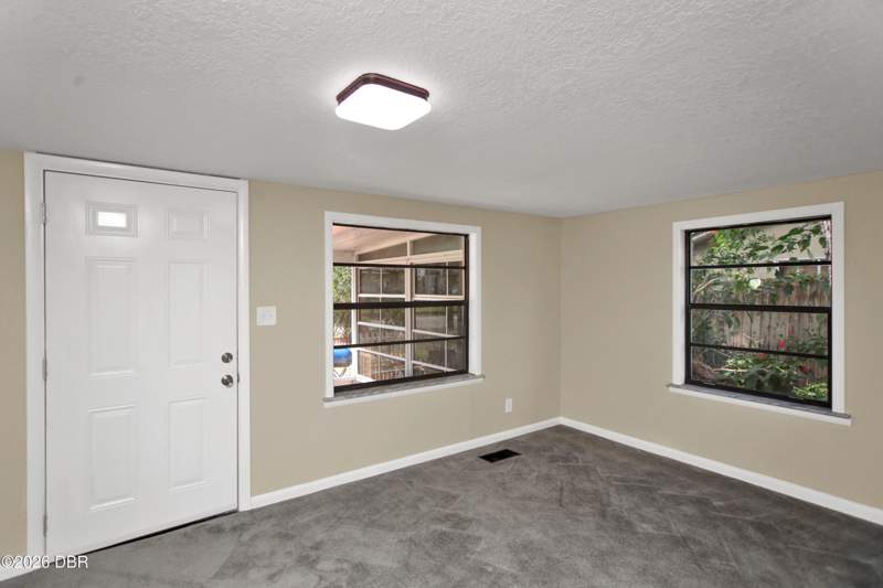 2 bedroom Single Family Residence at 847 Jasmine Avenue, Not In Subdivision, Holly Hill — photo 3
