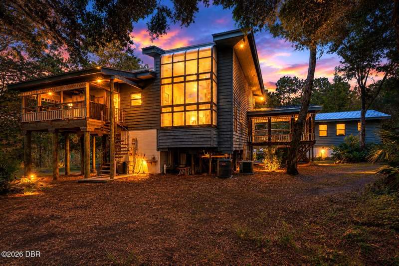 5 bedroom Single Family Residence at 400 Pine Bluff Trail, Not In Subdivision, Ormond Beach — photo 3