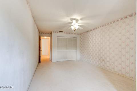 317 Glenbriar Circle, Daytona Beach FL - photo 9 of 32