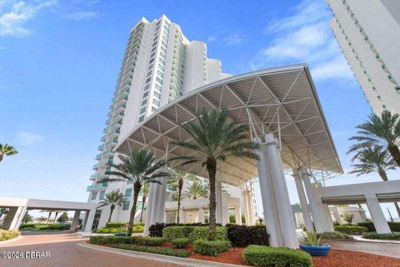 3 bedroom Condominium at 231 Riverside Drive #1702, Marina Grande On The Halifax, Holly Hill — photo 4